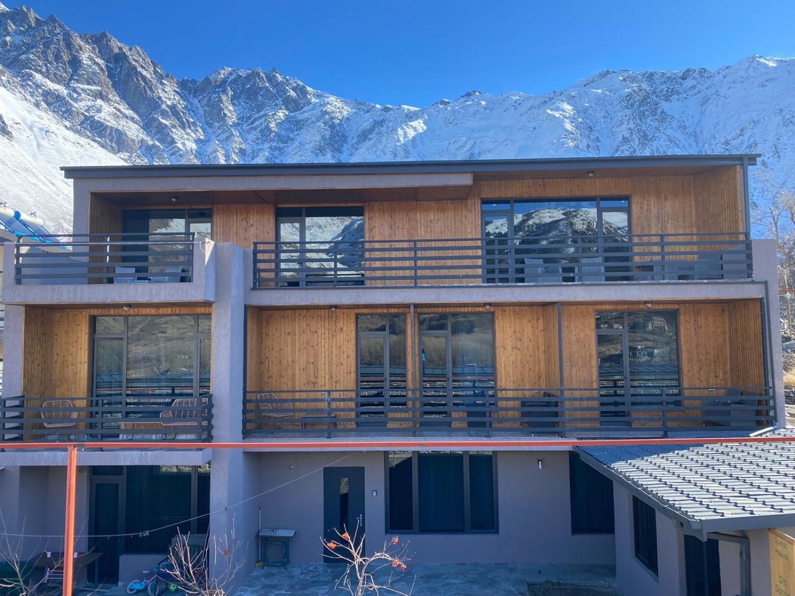 Old District Hotel Kazbegi Ngoại thất bức ảnh